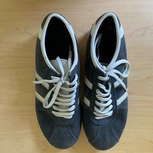 Vintage navy and white trainers
